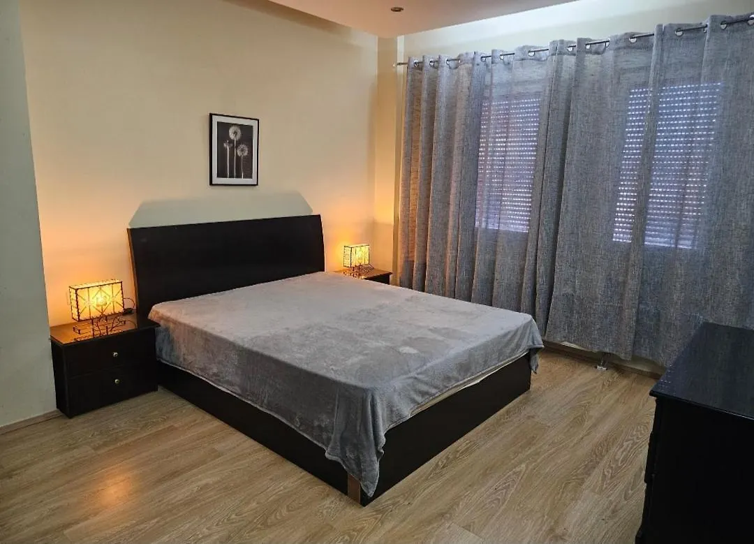 70M2 Apartment Korce 0*,  Albánie